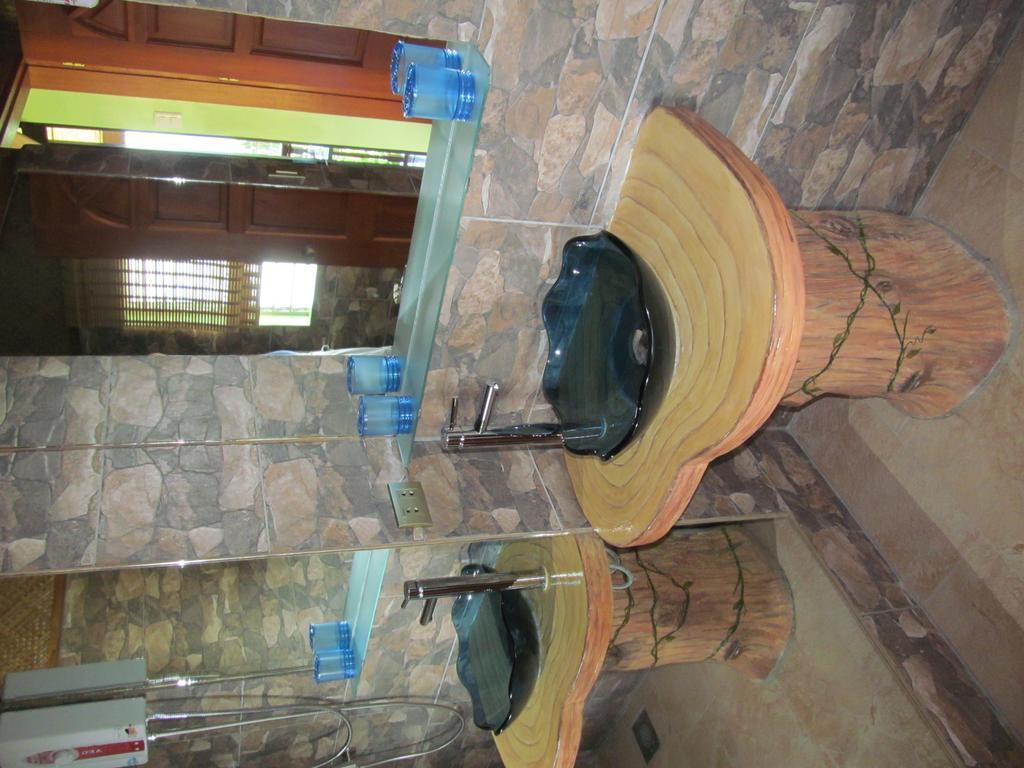 Parrot Paradise Resort Boljoon Ruang foto