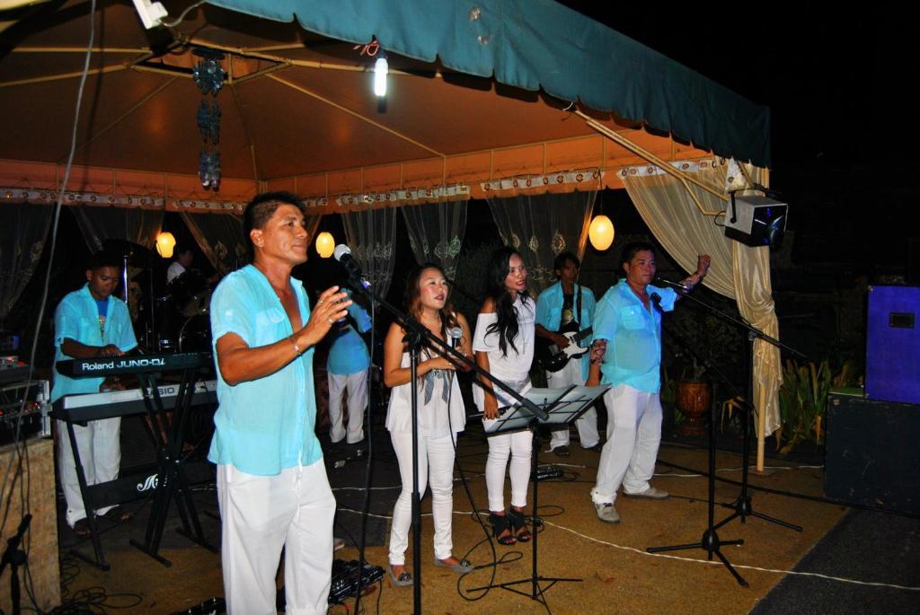 Parrot Paradise Resort Boljoon Bagian luar foto