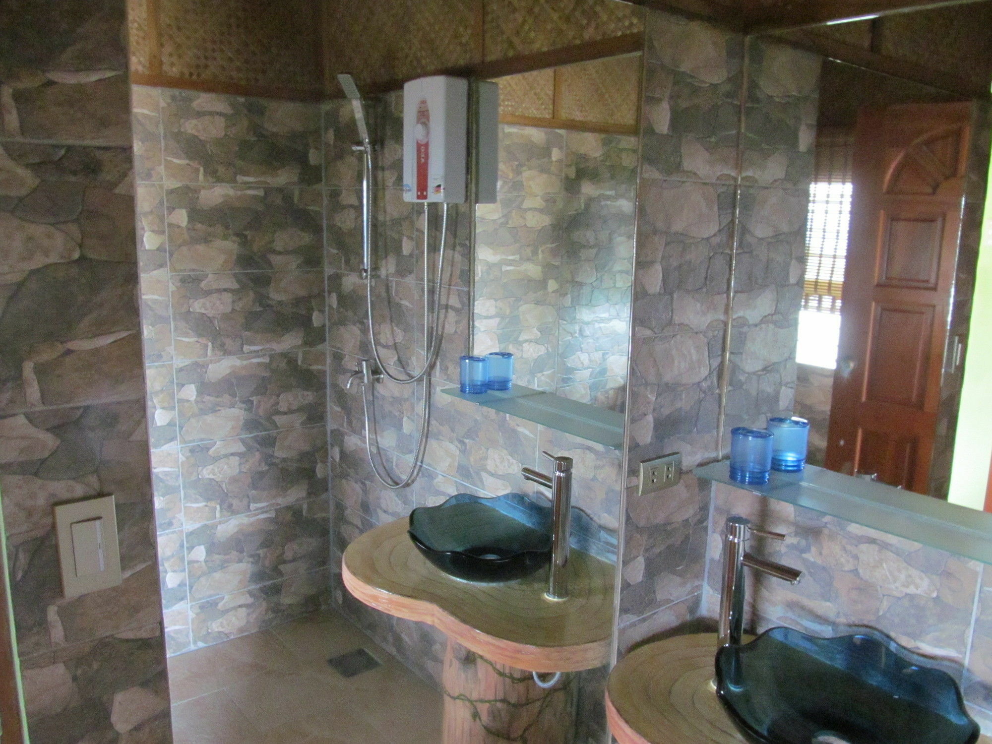 Parrot Paradise Resort Boljoon Bagian luar foto