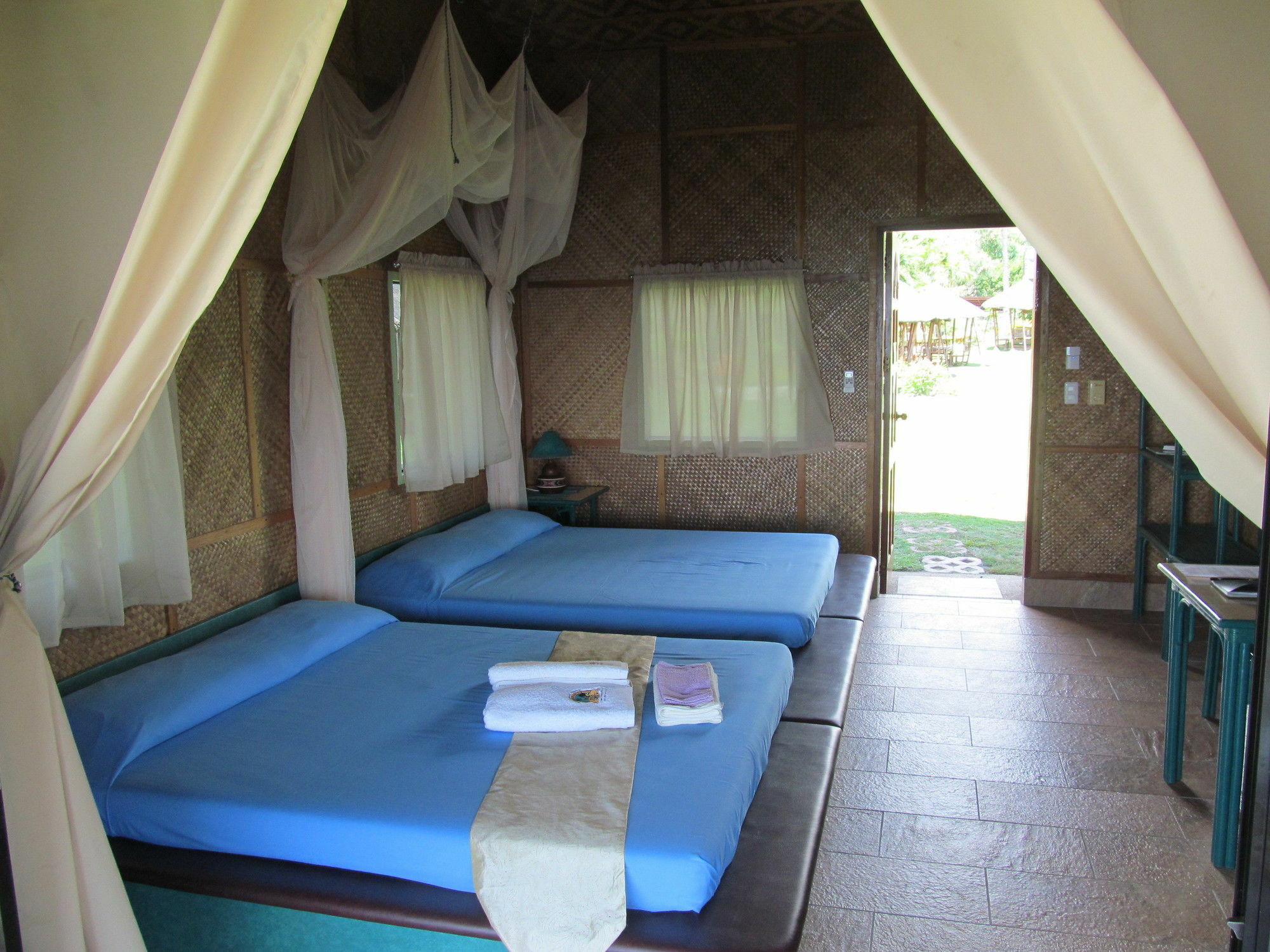 Parrot Paradise Resort Boljoon Bagian luar foto