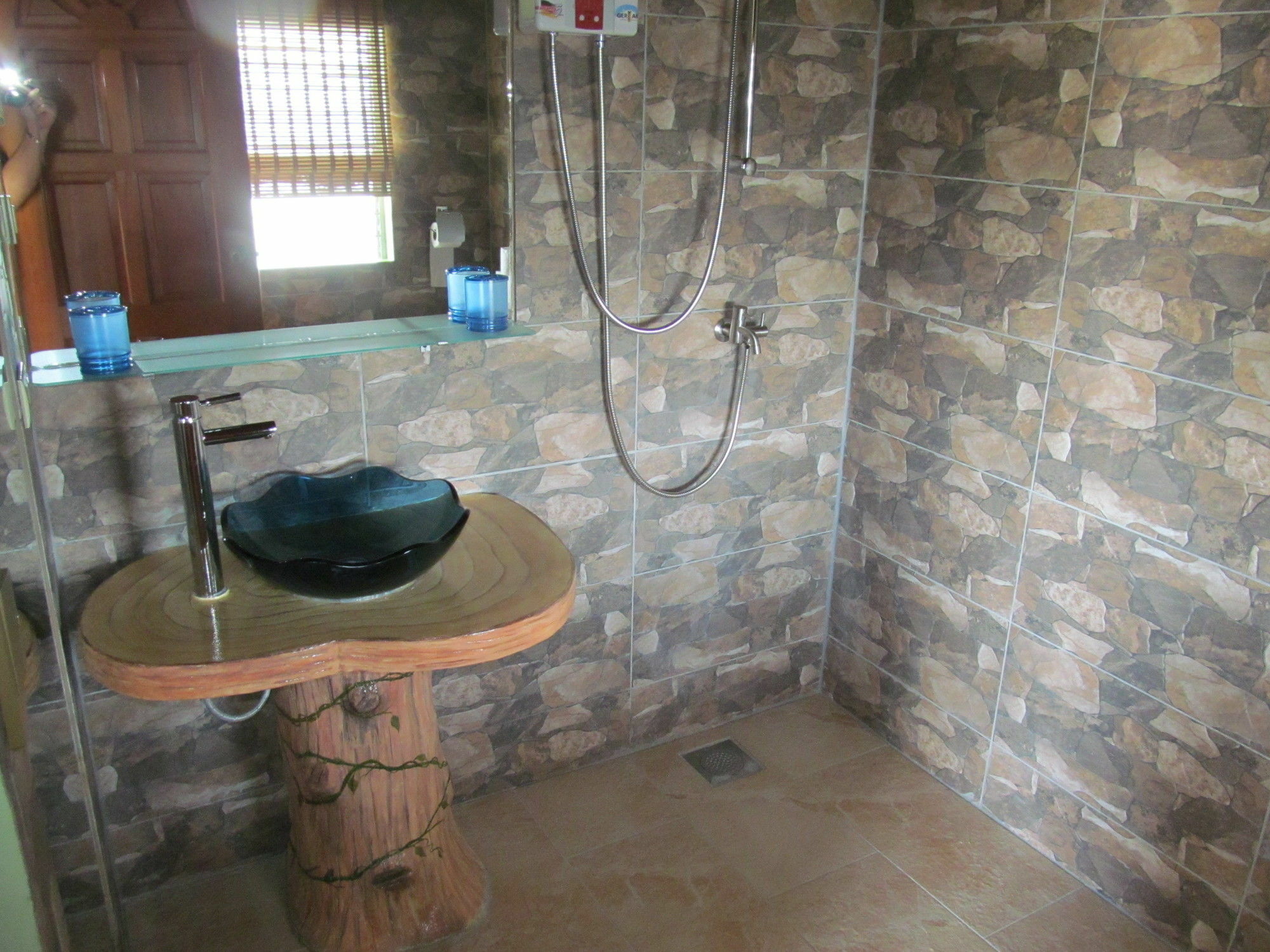 Parrot Paradise Resort Boljoon Bagian luar foto